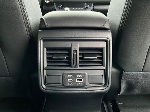 Used 2026 Subaru Outback Premium AWD/4WD image 14