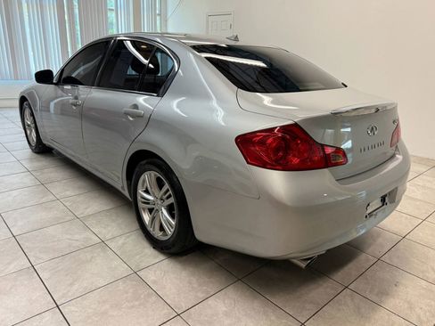 Used 2015 INFINITI Q40 w/ Navigation Package RWD image 7