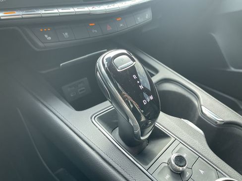 Used 2023 Cadillac XT4 Premium Luxury image 31