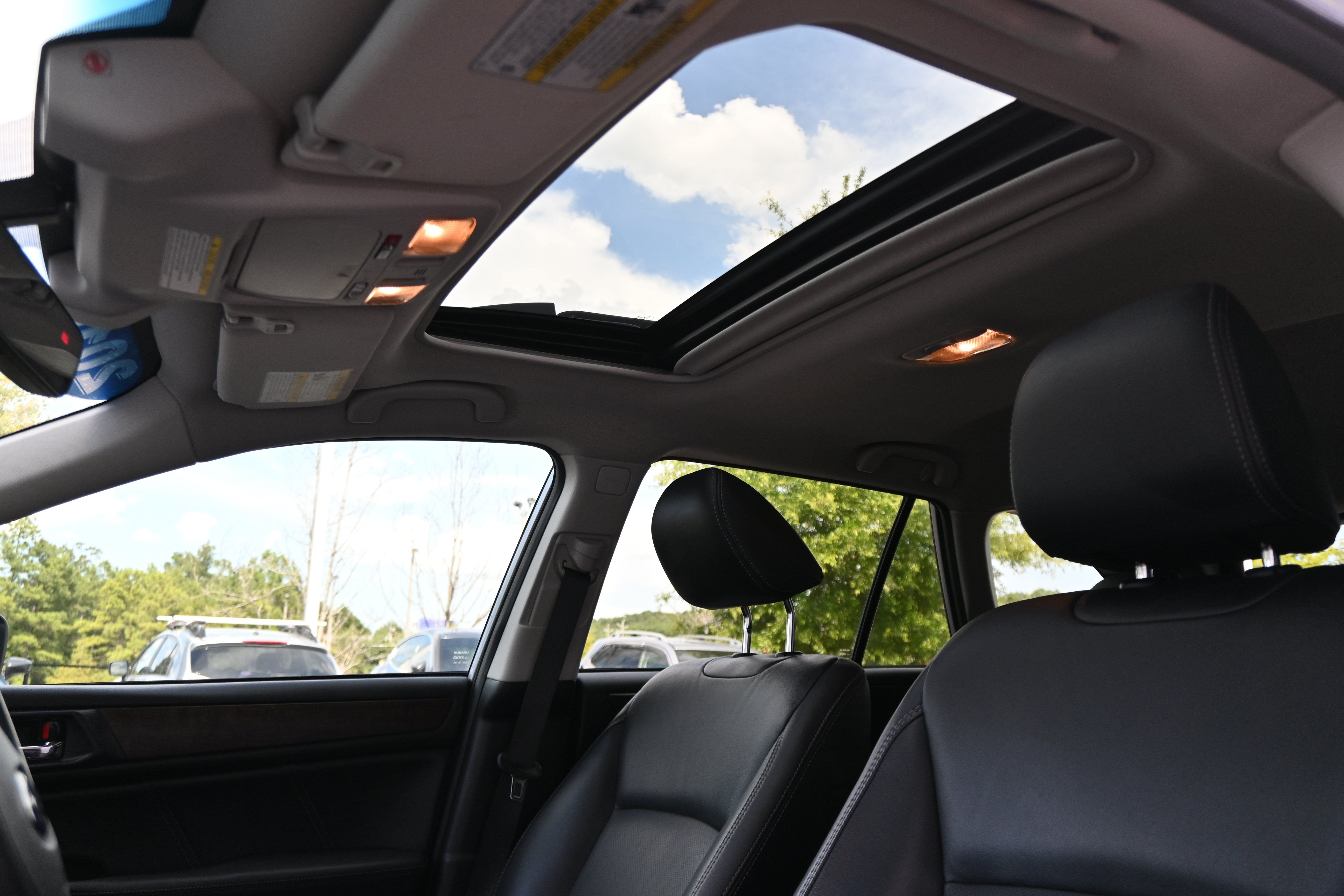 Used 2019 Subaru Outback 2.5i Limited AWD/4WD image 30