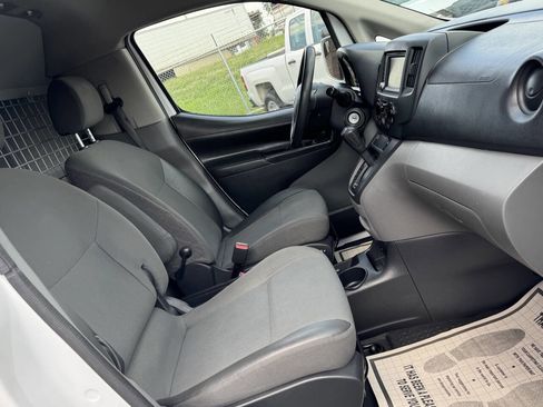 Used 2021 Nissan NV200 SV w/ Back Door Glass Package image 14