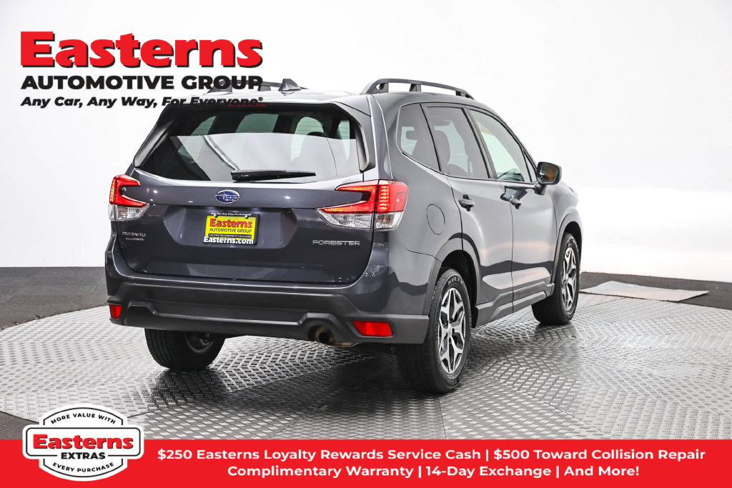 Used 2022 Subaru Forester Premium AWD/4WD image 6