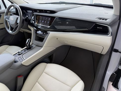 Used 2022 Cadillac XT6 Premium Luxury AWD/4WD image 30