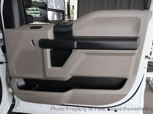 Used 2018 Ford F250 XL w/ Power Equipment Group AWD/4WD image 45