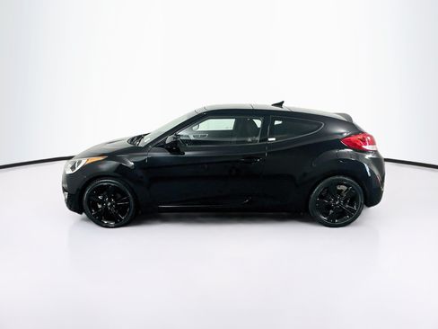 Used 2017 Hyundai Veloster Value Edition FWD image 4