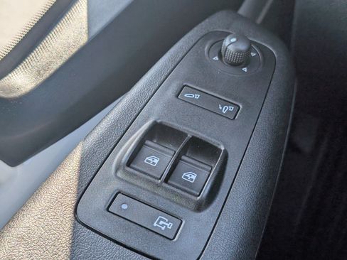 Used 2025 RAM ProMaster 2500 w/ Convenience Group FWD image 12