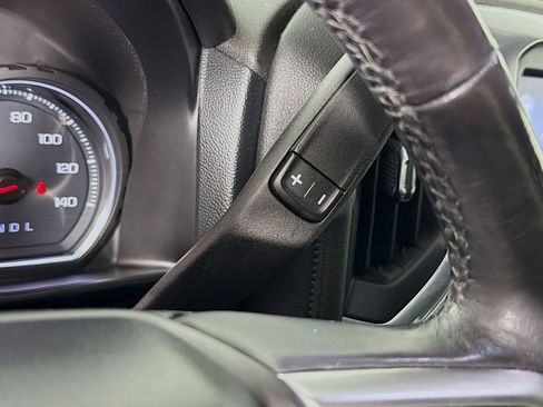 Used 2019 Chevrolet Silverado 1500 RST image 18