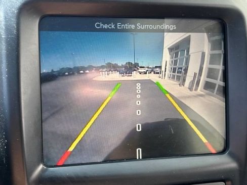 Used 2017 Jeep Cherokee Trailhawk AWD/4WD image 16