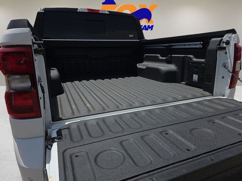 Used 2025 Ford Maverick Lobo AWD/4WD image 13