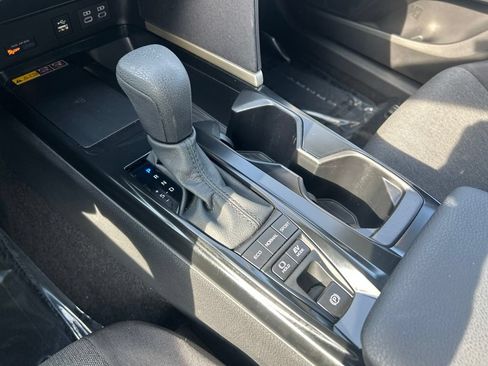 Used 2026 Toyota Camry LE FWD image 31