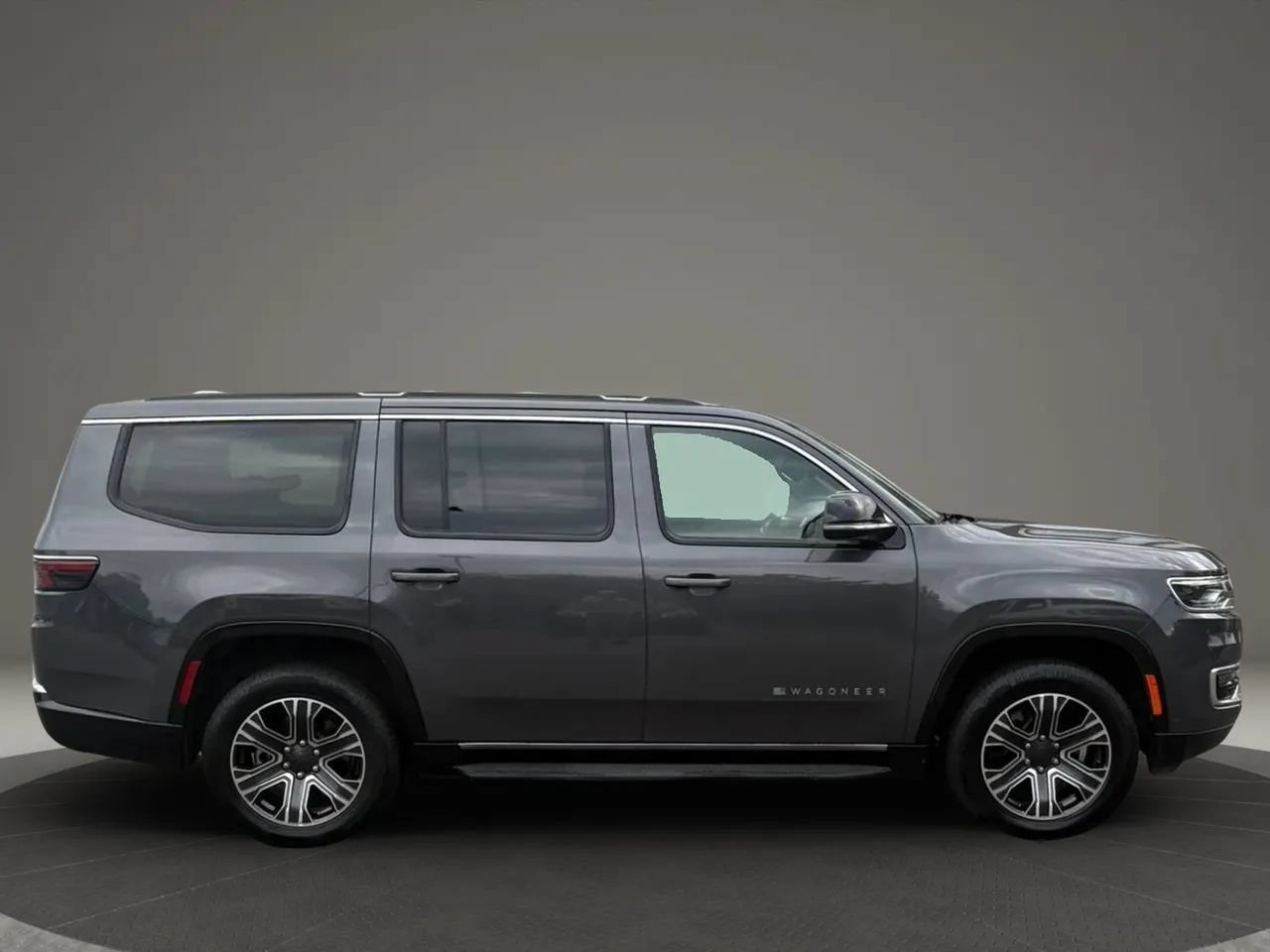 Used 2024 Jeep Wagoneer Series II AWD/4WD image 6