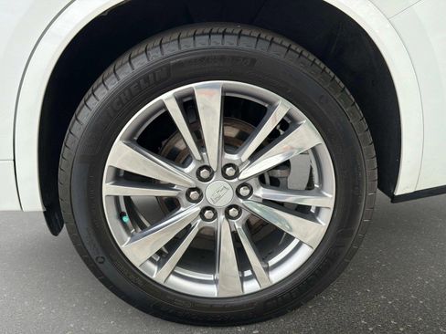 Used 2024 Cadillac XT6 Premium Luxury AWD/4WD image 17