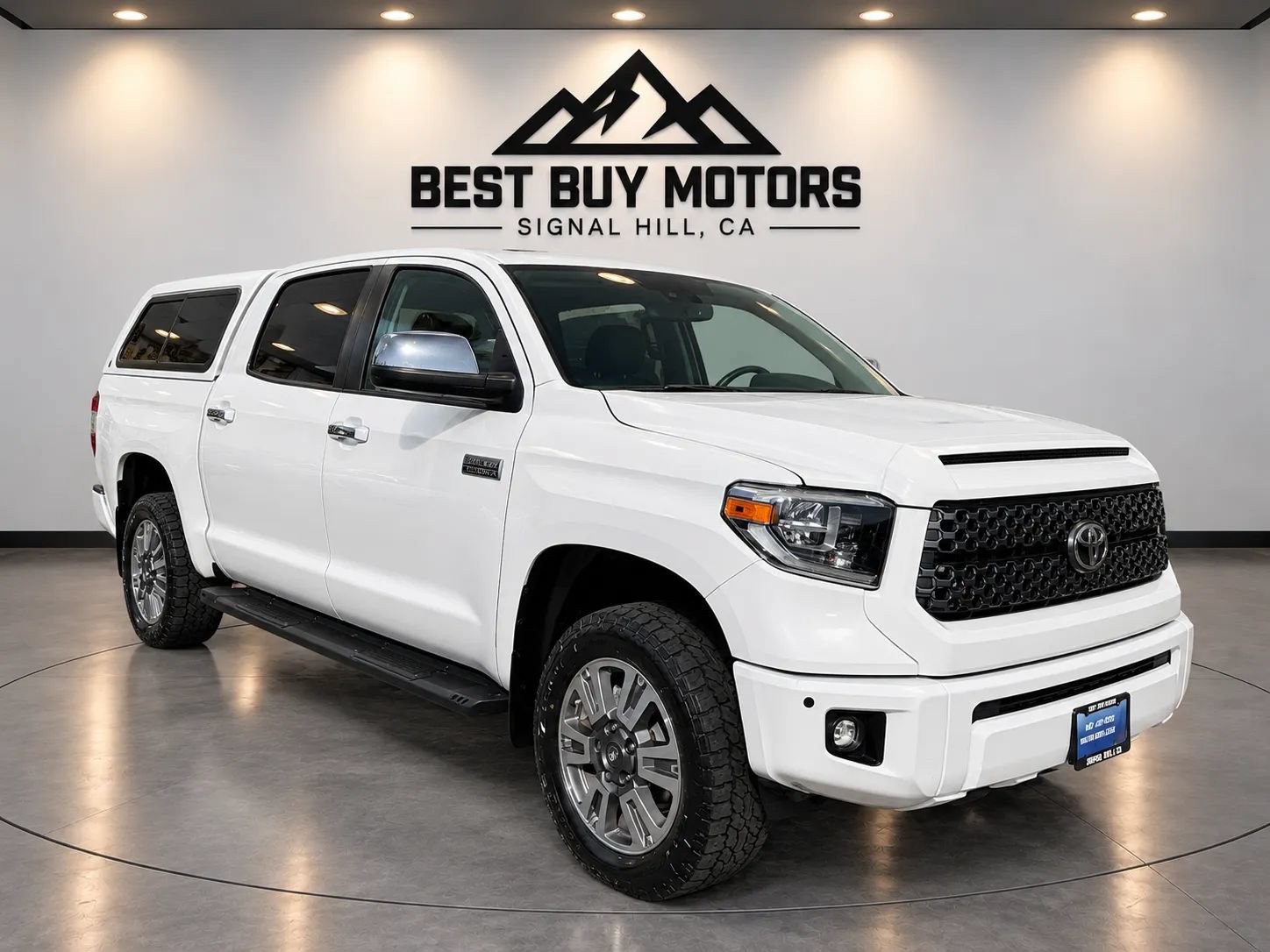 Used 2020 Toyota Tundra Platinum AWD/4WD image 1