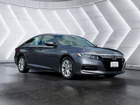 Used 2019 Honda Accord LX image 3