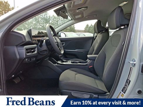 New 2026 Kia K4 LXS image 9