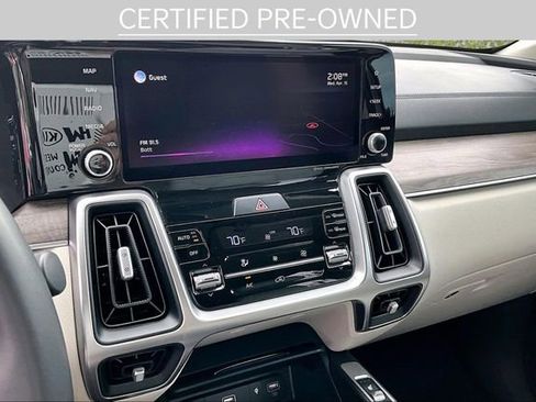 Used 2022 Kia Sorento EX w/ Panoramic Sunroof Package image 6