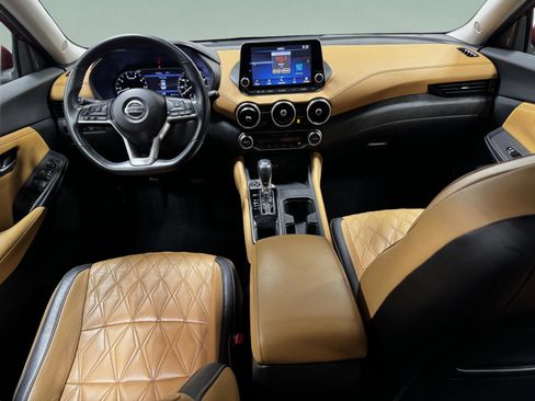 Used 2021 Nissan Sentra SV w/ SV Premium Package image 12