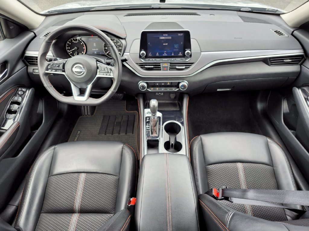 Used 2023 Nissan Altima 2.5 SR FWD image 12