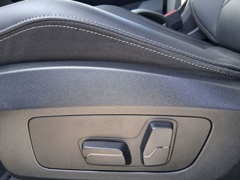 Used 2025 BMW X2 xDrive28i image 13