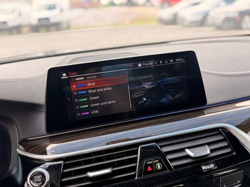 Used 2020 BMW M550i xDrive w/ Executive Package AWD/4WD image 45