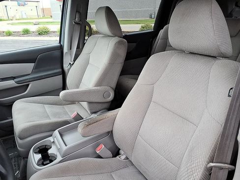 Used 2014 Honda Odyssey EX image 15