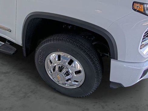 New 2026 Chevrolet Silverado 3500 High Country w/ High Country Premium Package AWD/4WD image 14