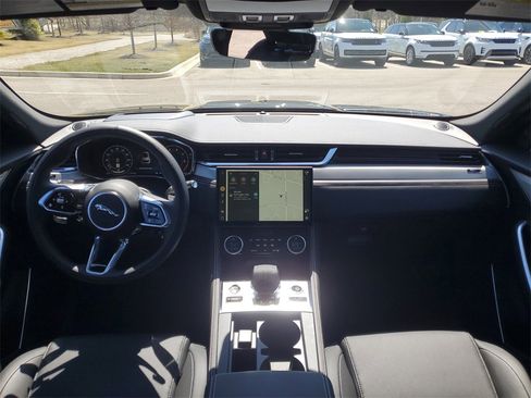 Used 2025 Jaguar F-PACE R-Dynamic S image 27