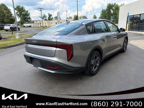 New 2026 Kia K4 FWD image 8