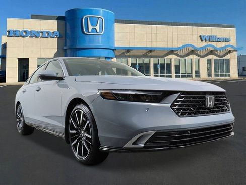 New 2026 Honda Accord Touring image 7