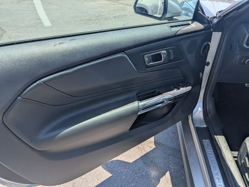 Used 2025 Ford Mustang Premium RWD image 15