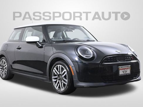 Certified 2025 MINI Cooper S image 3