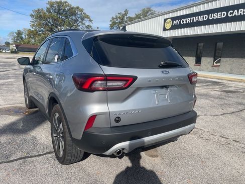 Used 2023 Ford Escape Platinum image 38