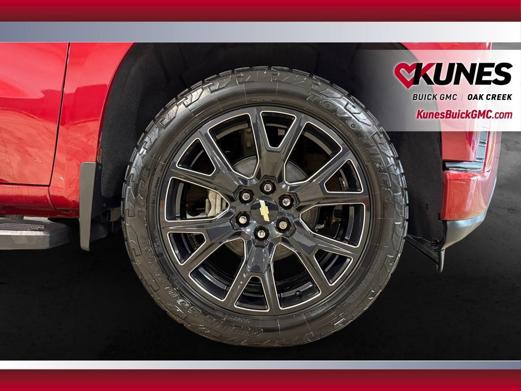 Used 2020 Chevrolet Silverado 1500 RST AWD/4WD image 13