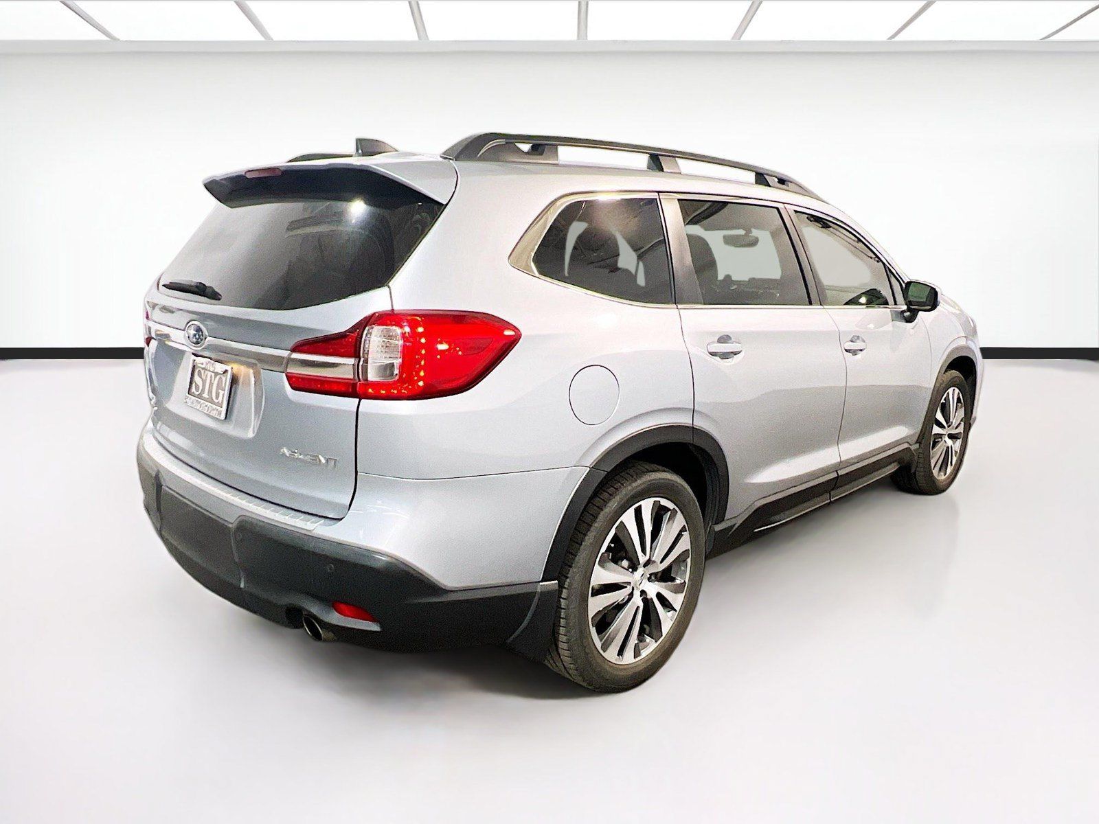 Used 2019 Subaru Ascent Premium AWD/4WD image 4