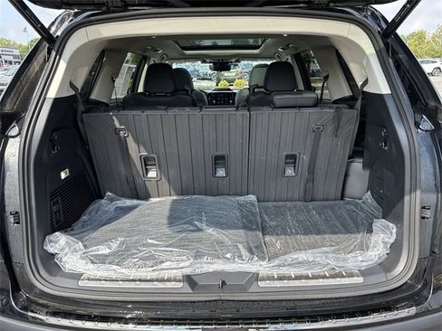 Certified 2025 Subaru Ascent Bronze Edition w/ Onyx Package image 30