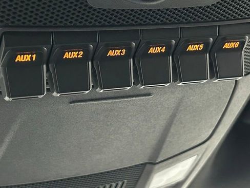 Used 2022 Ford F250 Lariat w/ Black Appearance Package image 10