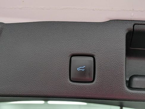 Used 2022 Ford Escape SEL AWD/4WD image 13