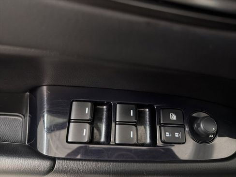 Used 2020 MAZDA CX-5 Touring image 11