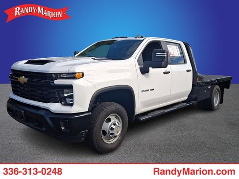 Used 2025 Chevrolet Silverado 3500 W/T w/ WT Convenience Package AWD/4WD image 1