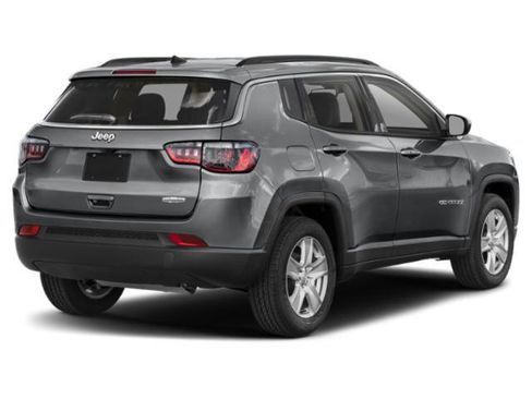 Used 2022 Jeep Compass Latitude AWD/4WD image 5