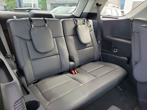 Used 2025 Ford Explorer Active w/ Active Comfort Package AWD/4WD image 26