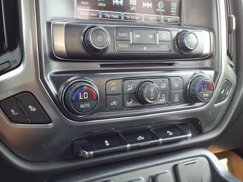 Used 2017 Chevrolet Silverado 1500 LT w/ All Star Edition AWD/4WD image 14