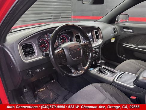 Used 2022 Dodge Charger SXT RWD image 11
