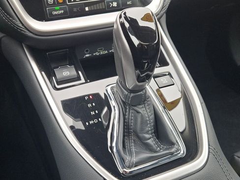 Used 2025 Subaru Outback Touring XT image 28