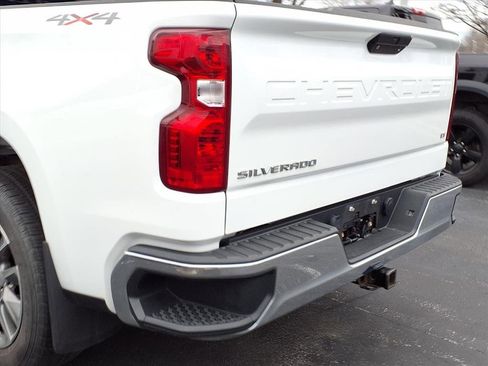 Used 2021 Chevrolet Silverado 1500 LT image 8