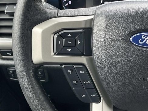 Used 2020 Ford F250 Lariat w/ Chrome Package image 20