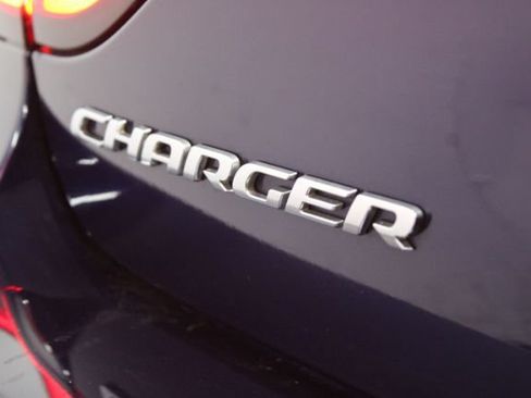Used 2016 Dodge Charger R/T w/ Driver Confidence Group RWD image 9