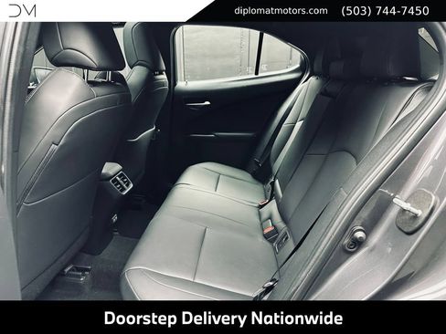 Used 2024 Lexus UX 250h F Sport AWD/4WD image 23
