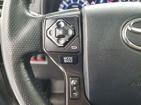 Used 2018 Toyota 4Runner TRD Off-Road Premium image 23
