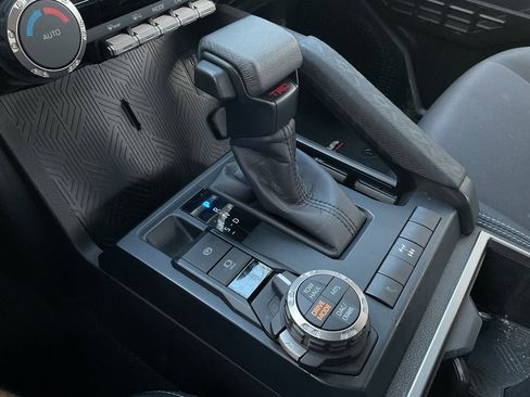 Used 2025 Toyota Tacoma SR5 image 36